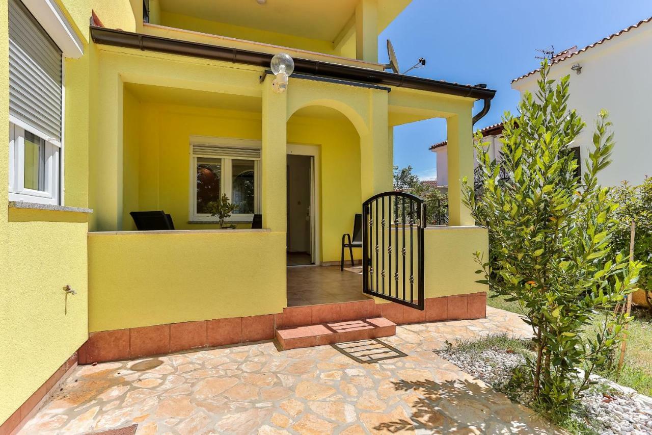 Apartments Dora Victoria Dream Медулин Экстерьер фото